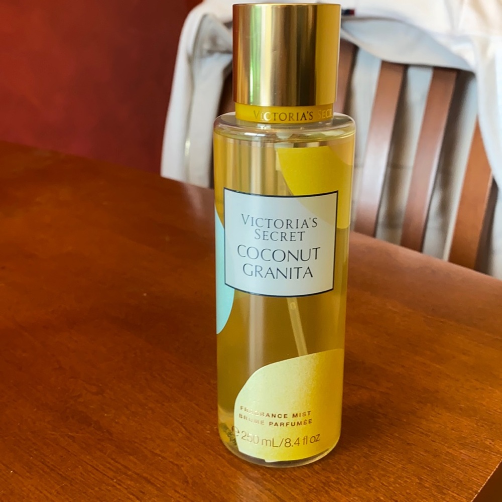 Victoria Secret Coconut Granada Fragrance Mist